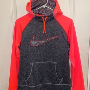 Nike therma fit hoodie